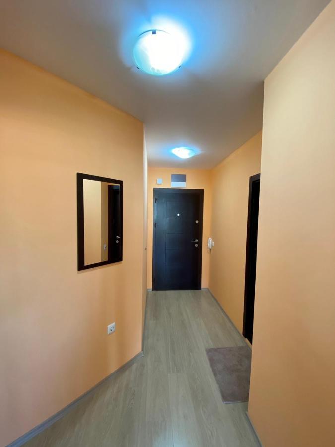 Cozy Apartment In The Center Of Приморско Экстерьер фото